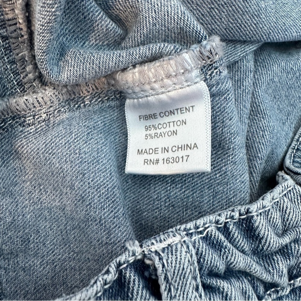 Princess Polly light wash jeans - Picture 14 of 16